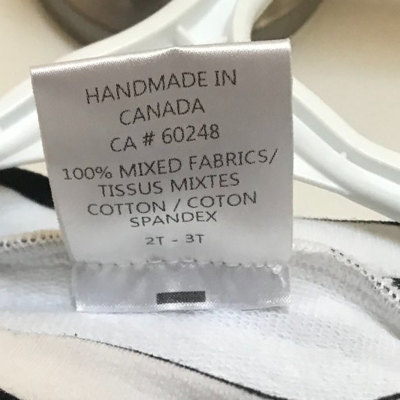 🦋2/$40 SALE🦋NWT Mini Way Stripe Poncho - 2 - 3 T - Picture 5 of 6